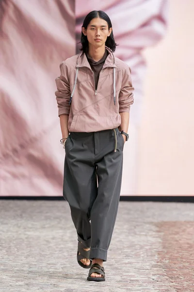 Look 13